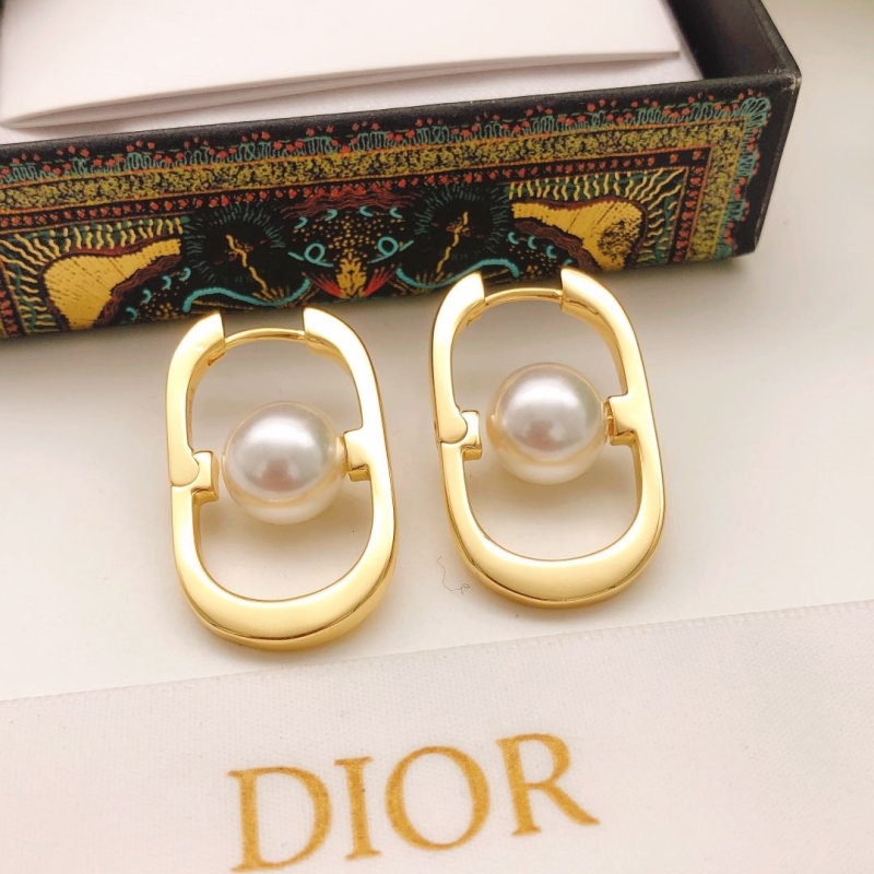 chr1st1an D10r earrings